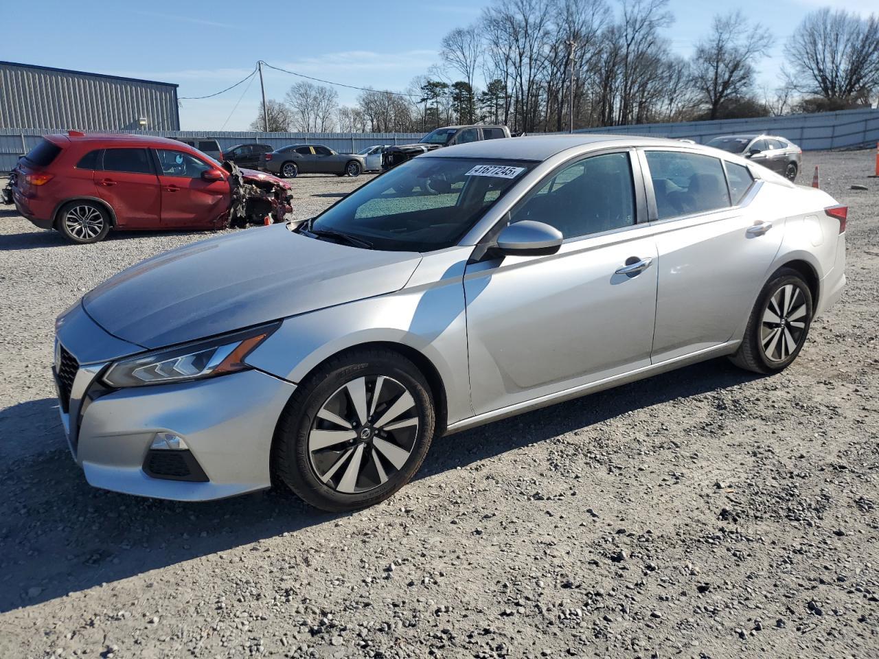 2022 NISSAN ALTIMA SV