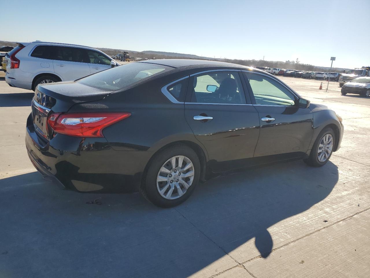 2017 NISSAN ALTIMA 2.5 - Фото 3