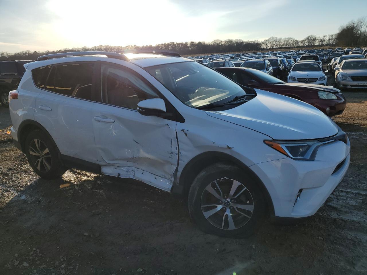 2018 TOYOTA RAV4 ADVEN - Image 4