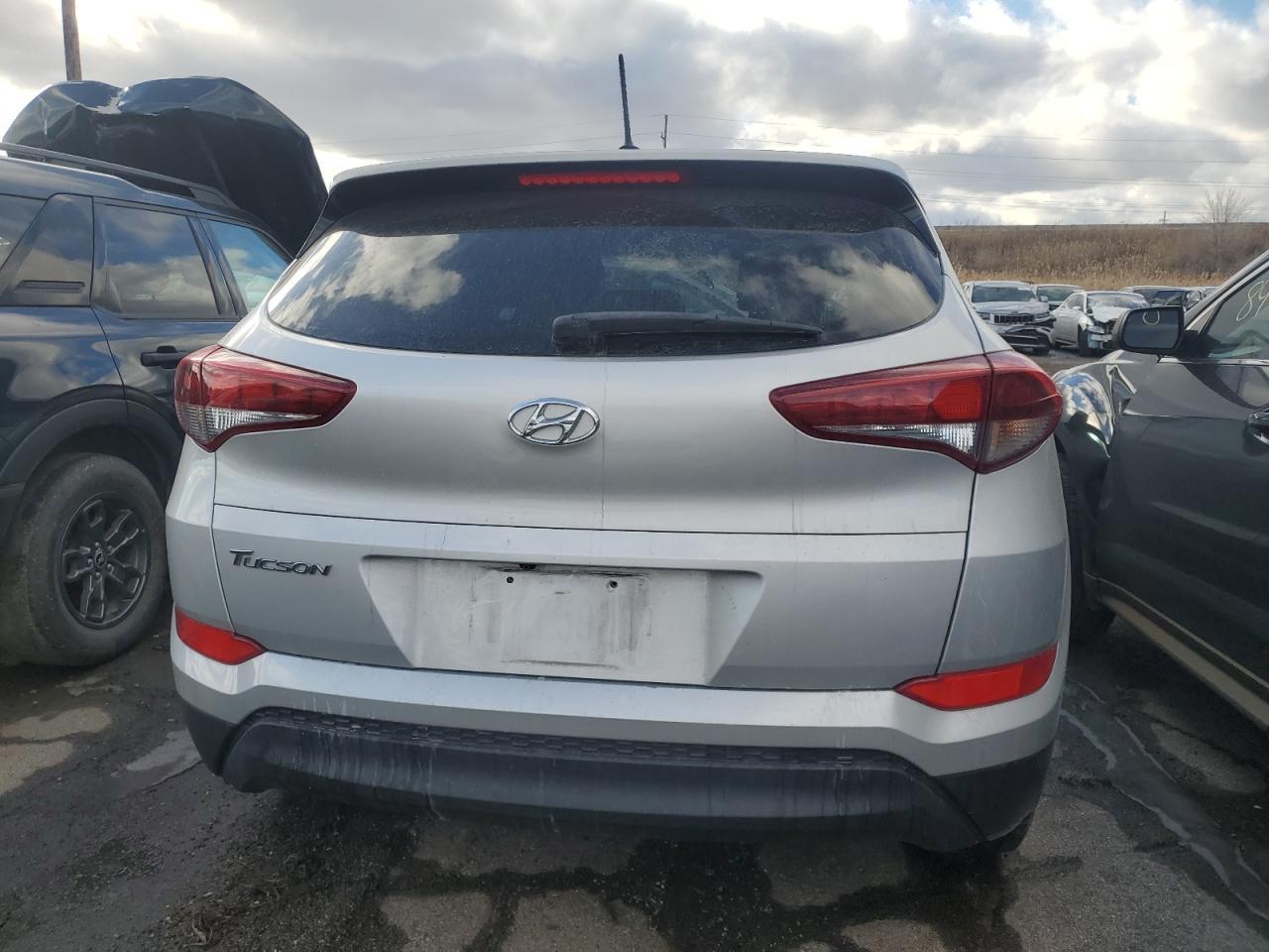 2016 HYUNDAI TUCSON SE - Фото 6