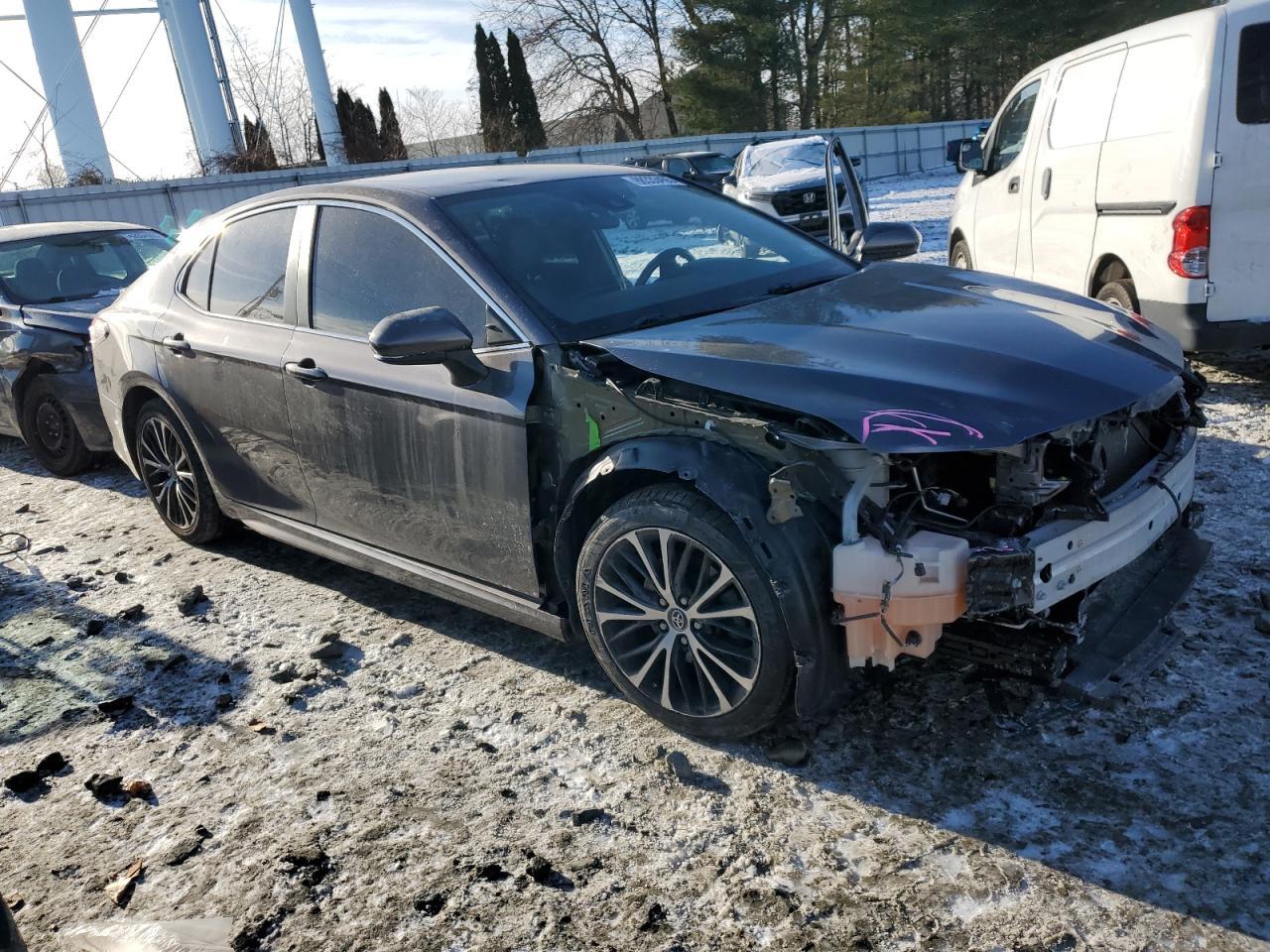 2019 TOYOTA CAMRY L - Фото 4