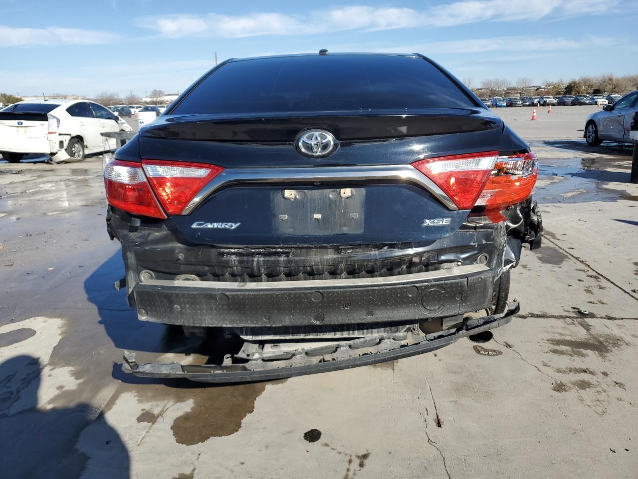 2016 TOYOTA CAMRY LE - Image 6