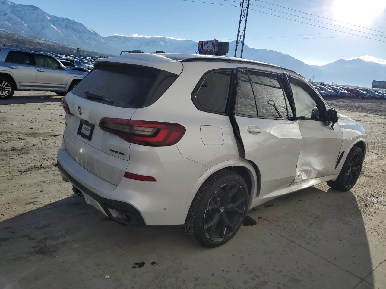 2023 BMW X5 XDRIVE4 - Фото 3