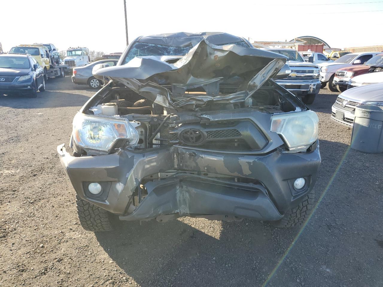 2014 TOYOTA TACOMA DOU - Image 5