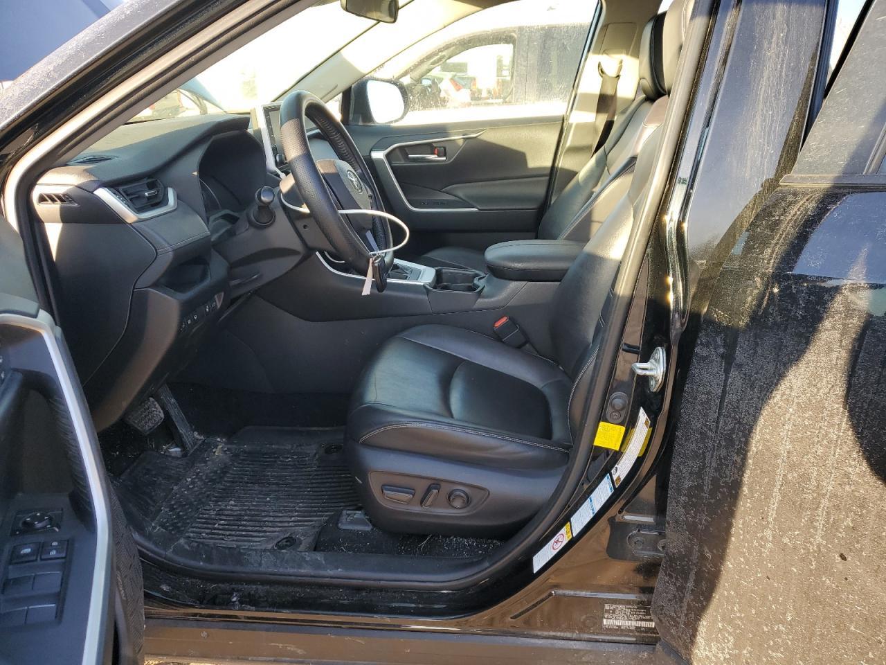 2019 TOYOTA RAV4 XLE P - Фото 7