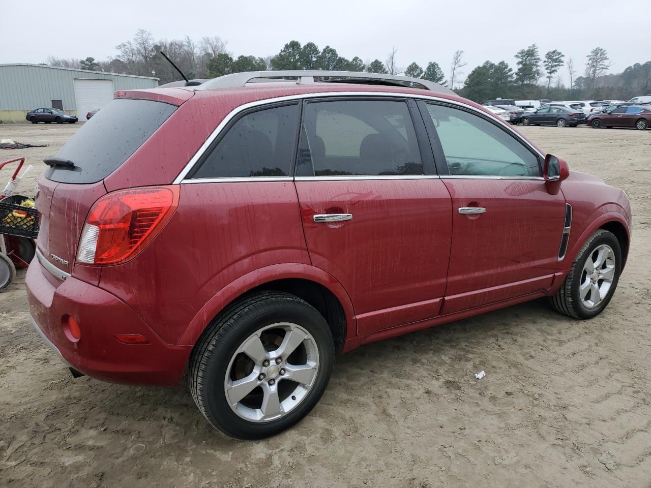 2014 CHEVROLET CAPTIVA LT - Image 3