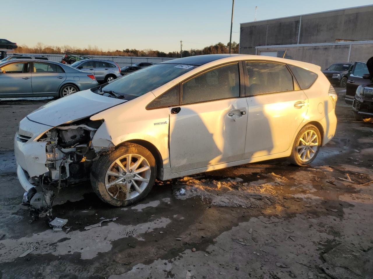 2013 TOYOTA PRIUS V