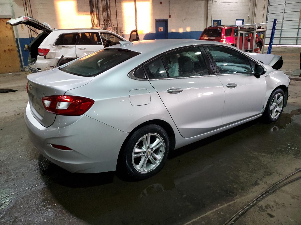 2017 CHEVROLET CRUZE LT - Image 3