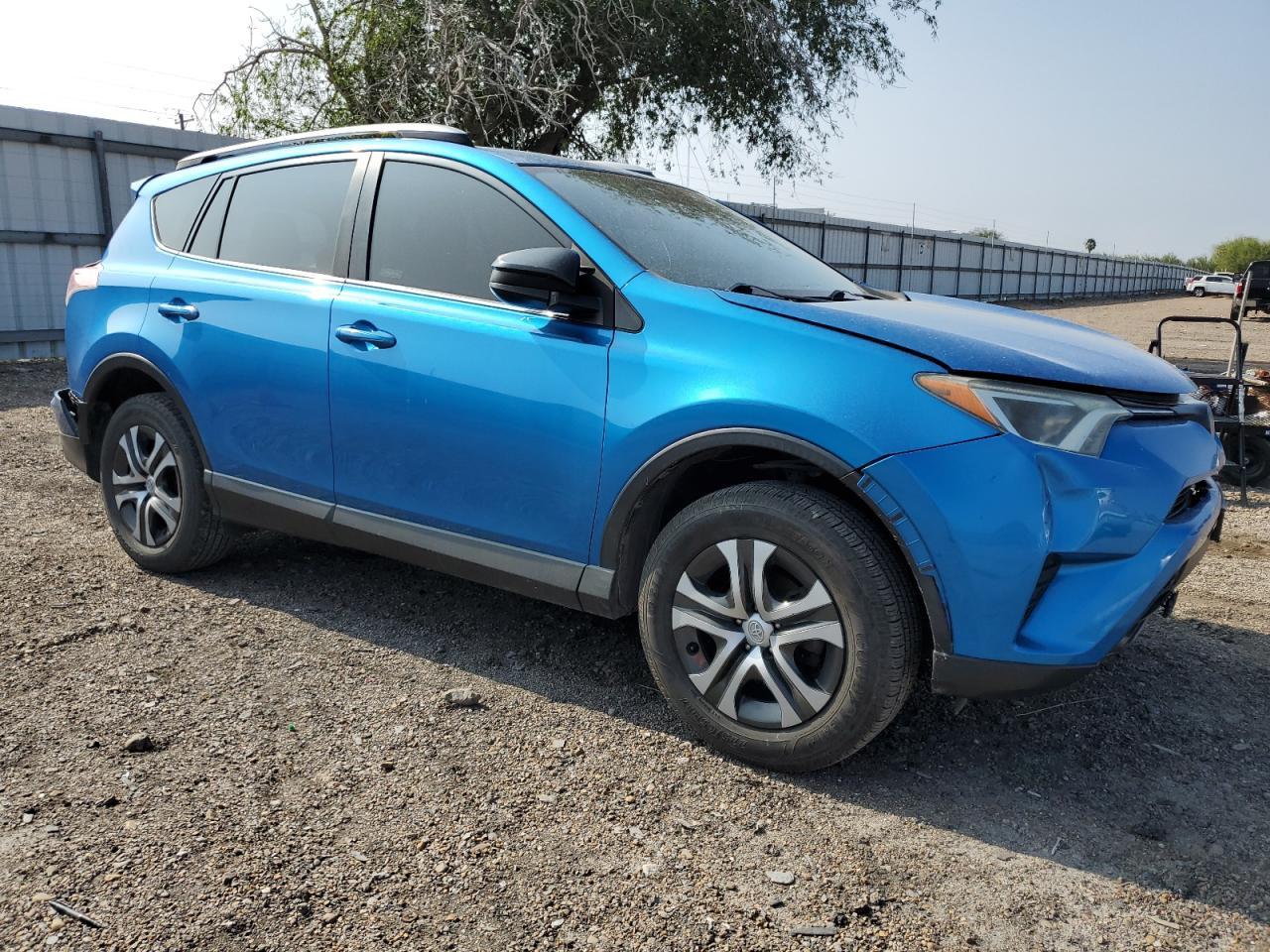 2018 TOYOTA RAV4 LE - Image 4