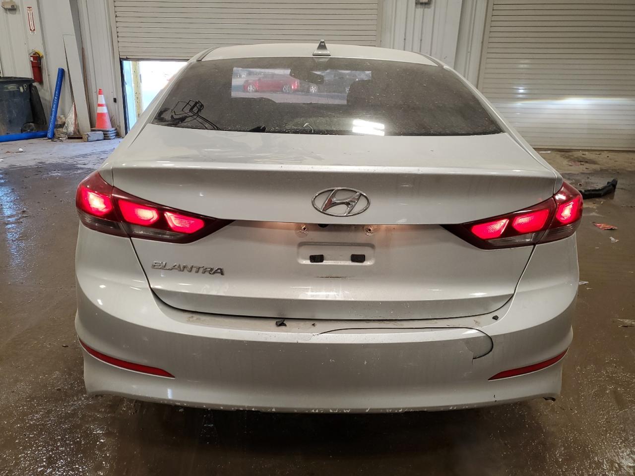 2018 HYUNDAI ELANTRA SE - Фото 6