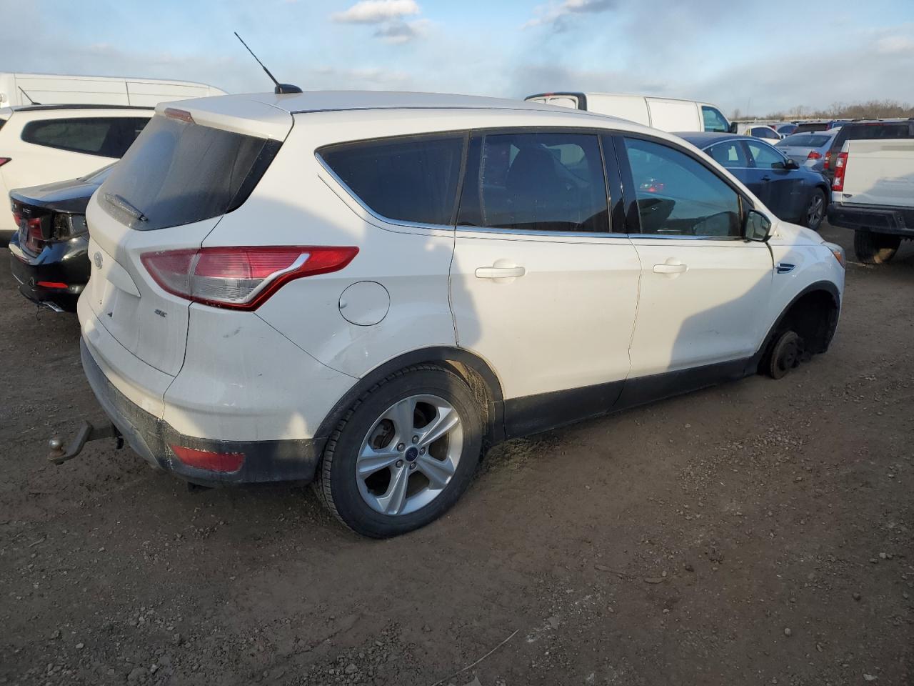 2015 FORD ESCAPE SE - Image 3