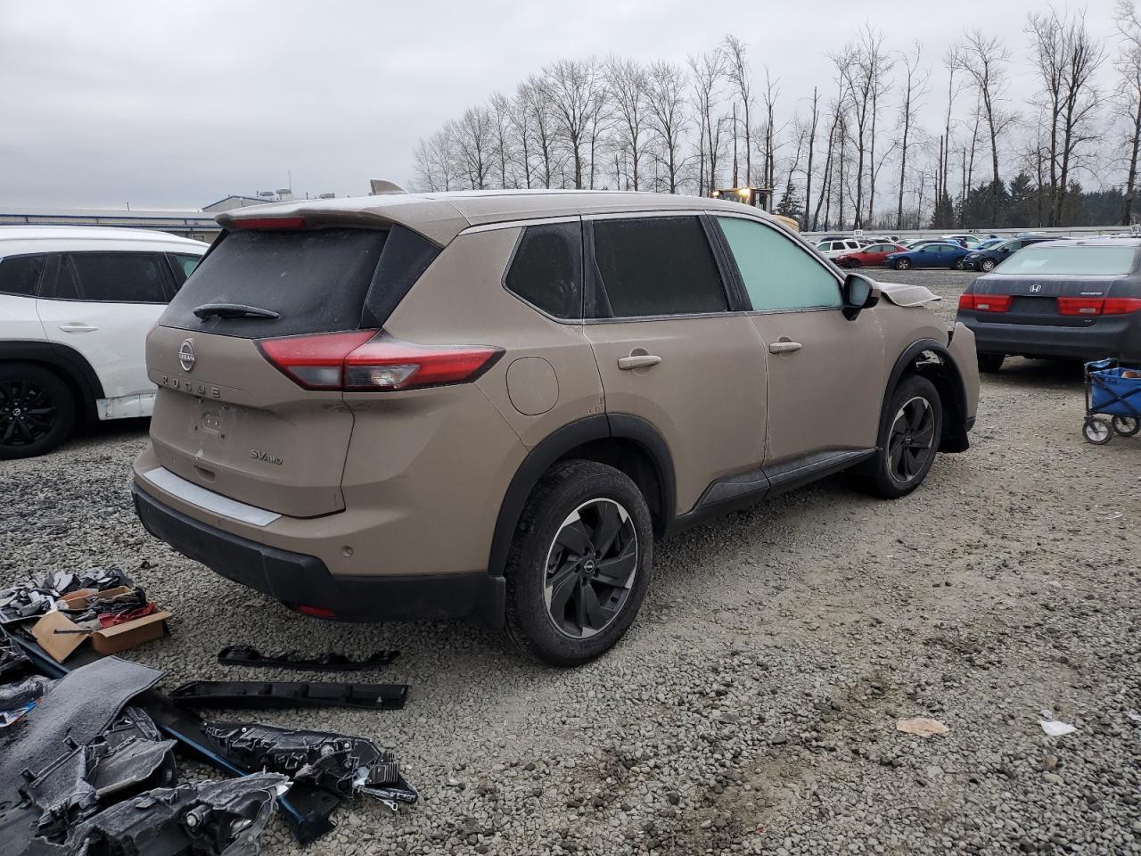 2024 NISSAN ROGUE SV - Image 3