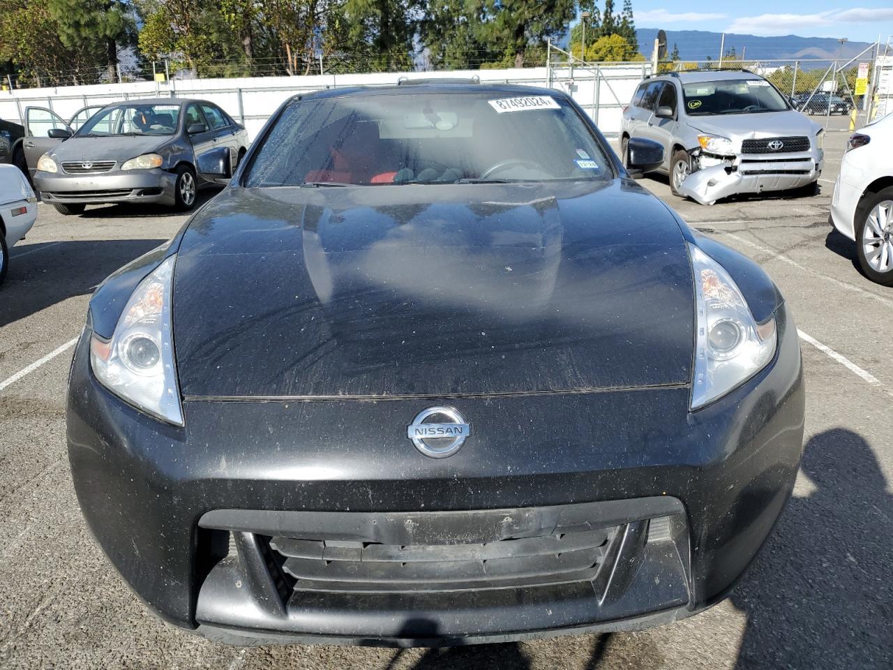 2010 NISSAN 370Z - Фото 5