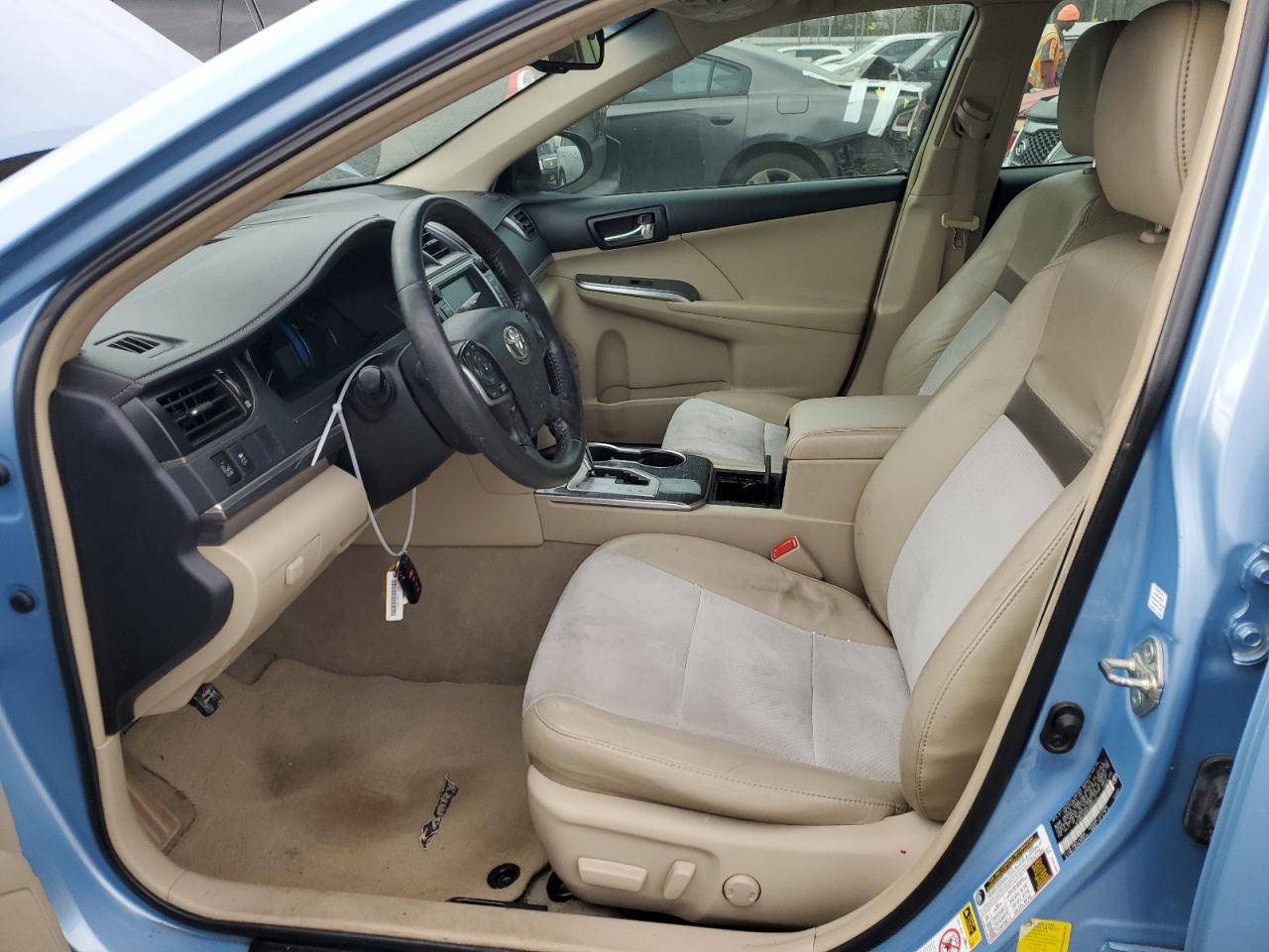 2012 TOYOTA CAMRY HYBR - Фото 7