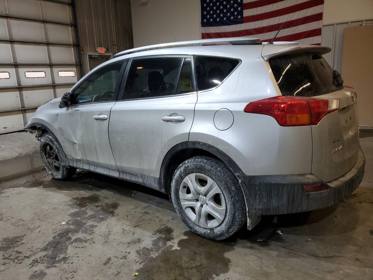 2015 TOYOTA RAV4 LE - Image 2