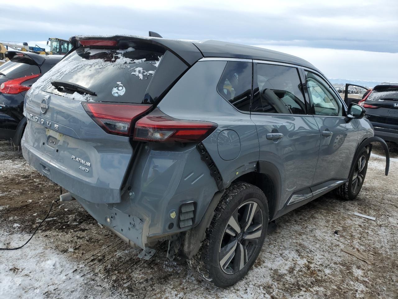 2023 NISSAN ROGUE PLAT - Фото 3
