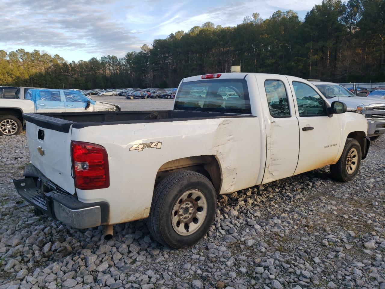 2013 CHEVROLET SILVERADO - Image 3