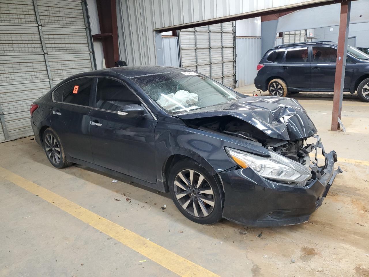 2017 NISSAN ALTIMA 2.5 - Фото 4