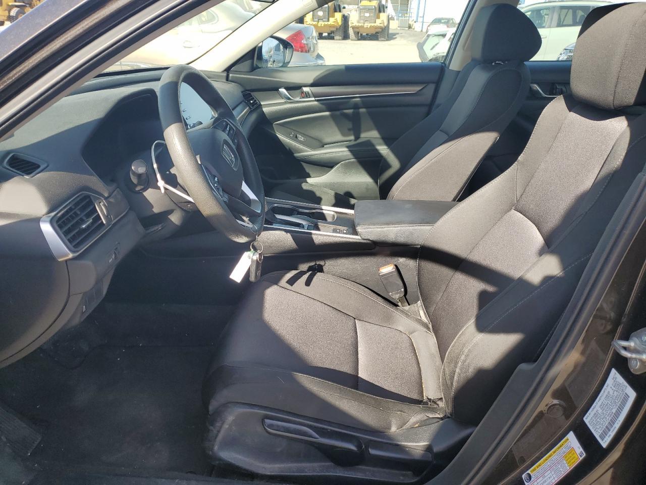 2018 HONDA ACCORD LX - Фото 7