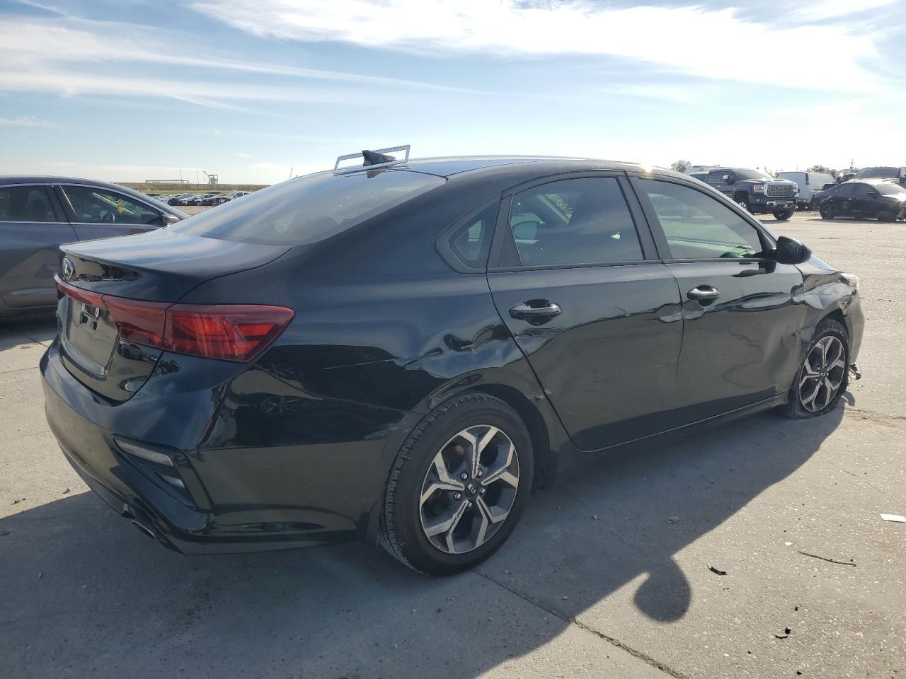 2020 KIA FORTE FE - Фото 3