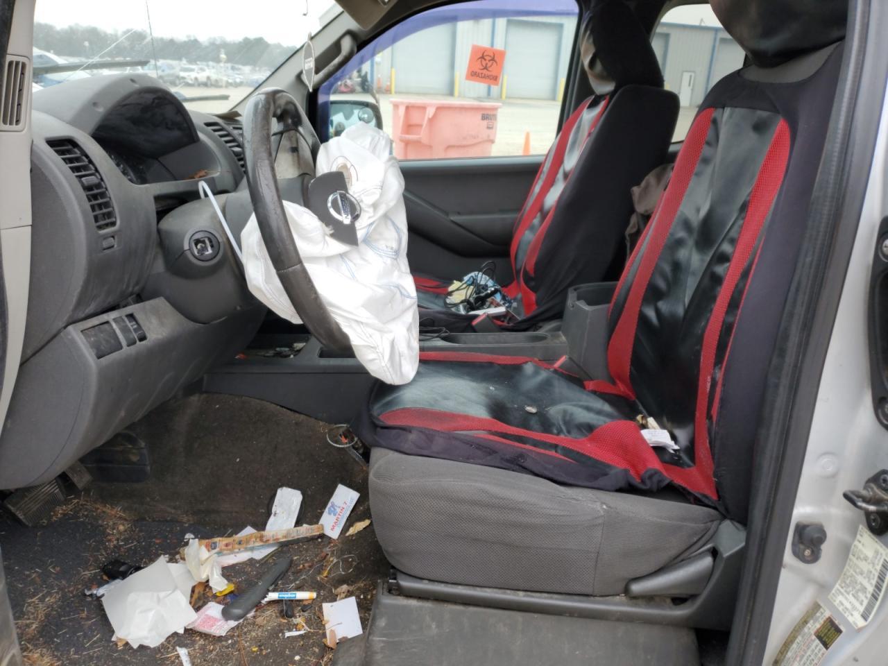 2012 NISSAN FRONTIER S - Фото 7