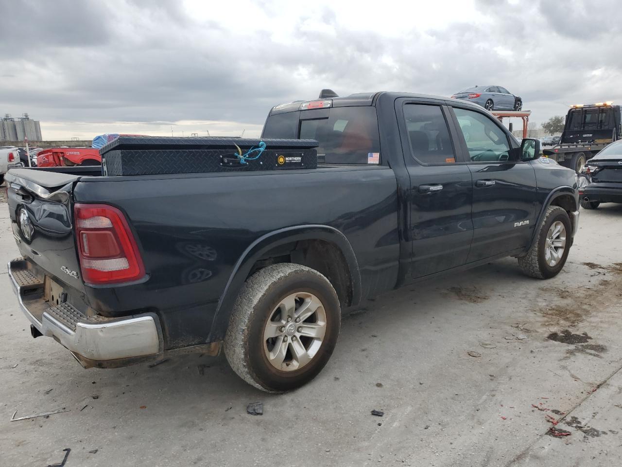 2019 RAM 1500 LARAM - Фото 3