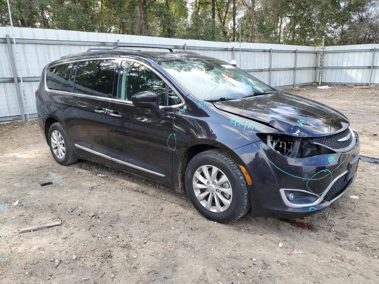 2017 CHRYSLER PACIFICA T - Image 4