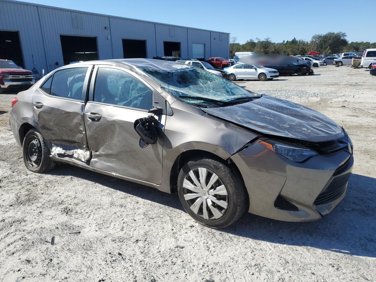 2018 TOYOTA COROLLA L - Image 4