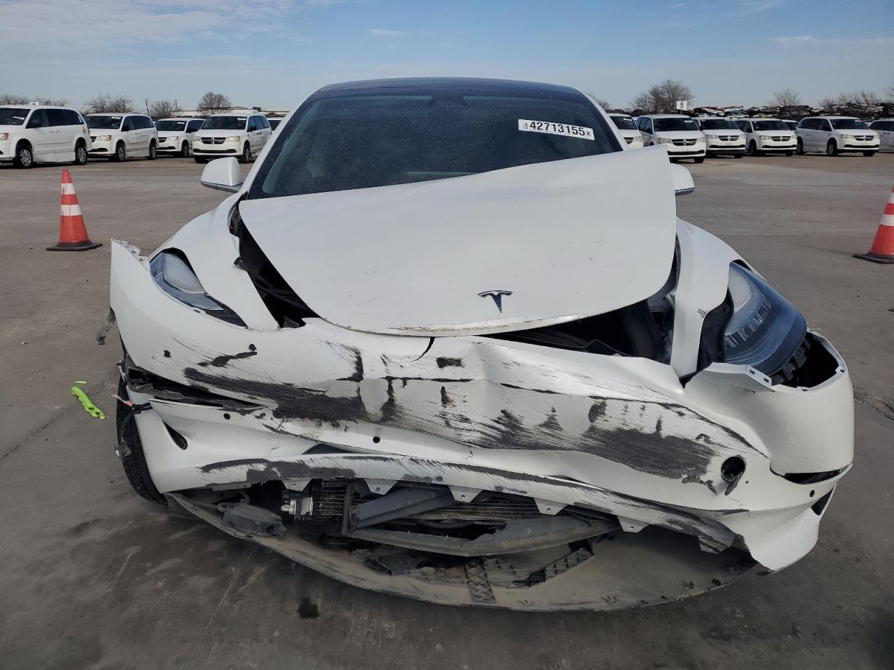 2019 TESLA MODEL 3 - Image 5