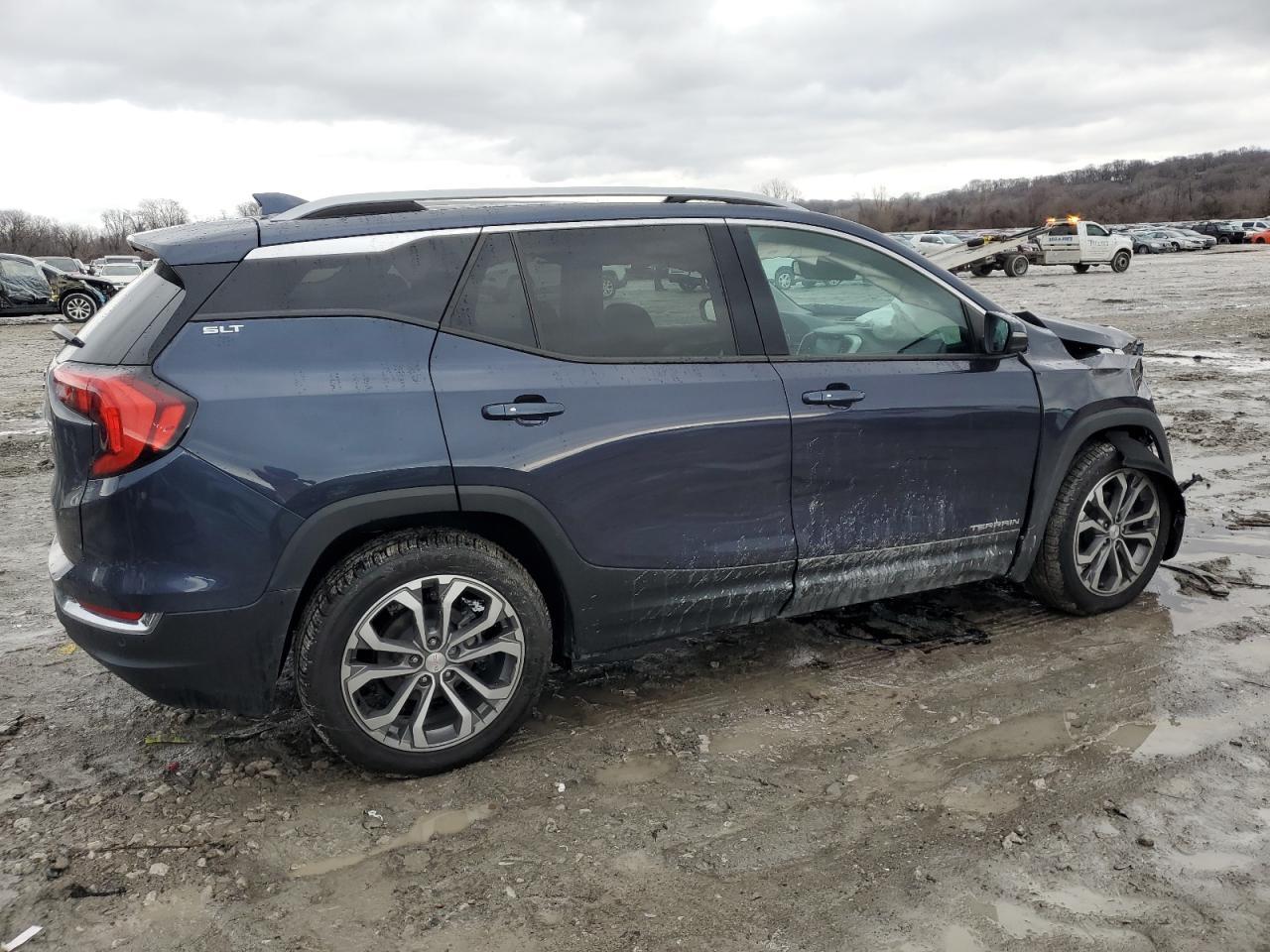 2019 GMC TERRAIN SL - Image 3