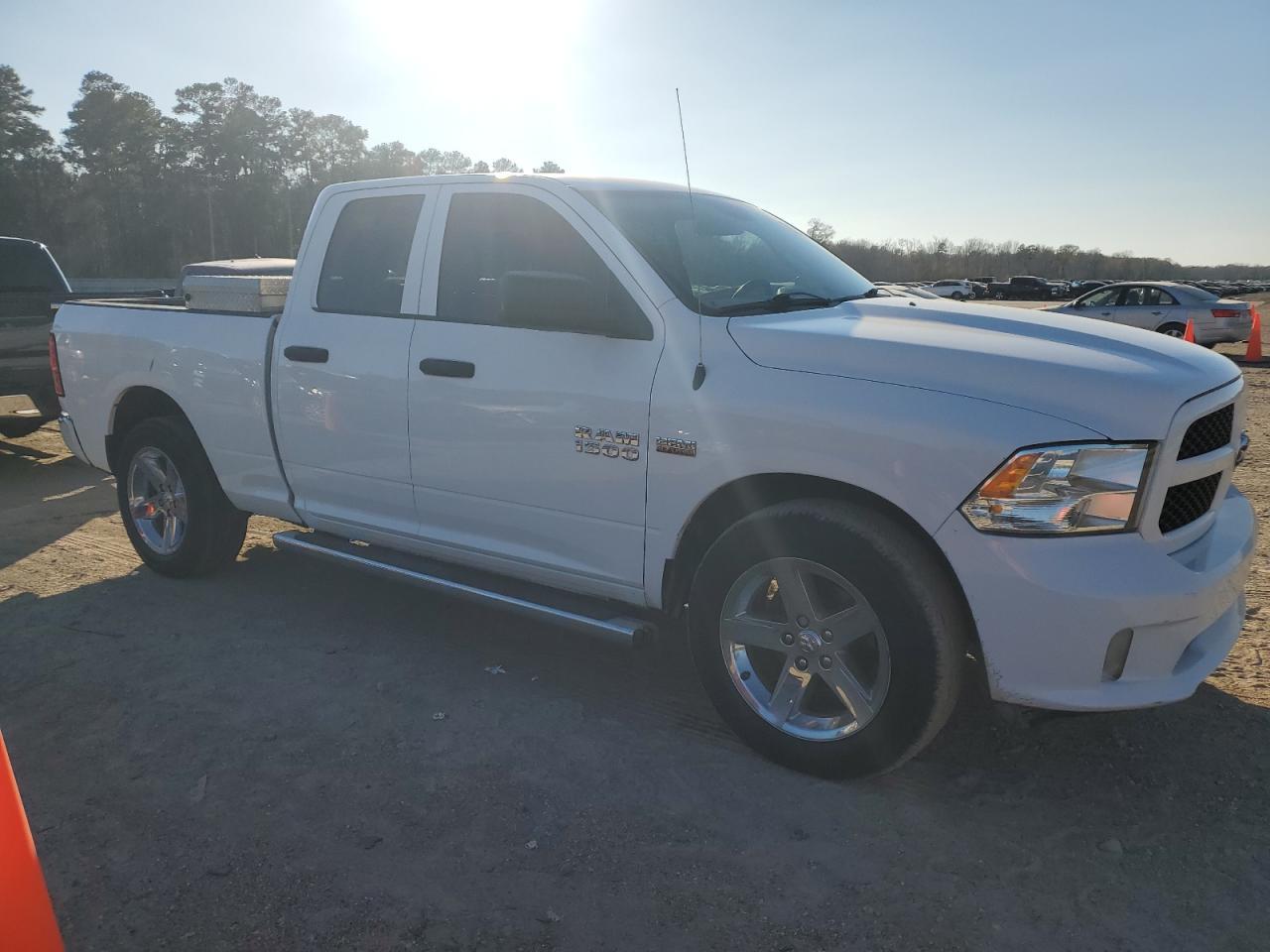 2018 RAM 1500 ST - Image 4