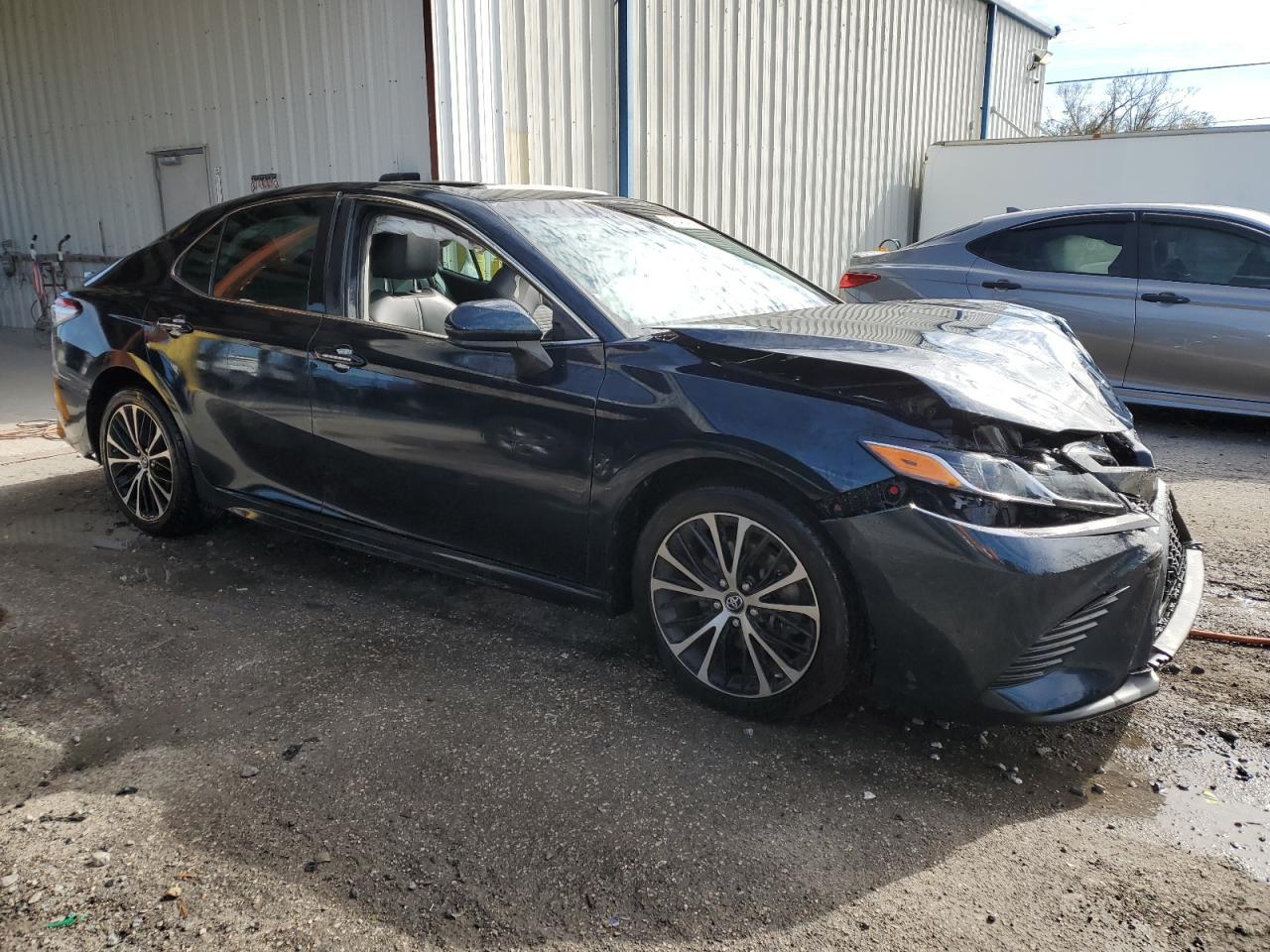2018 TOYOTA CAMRY L - Фото 4