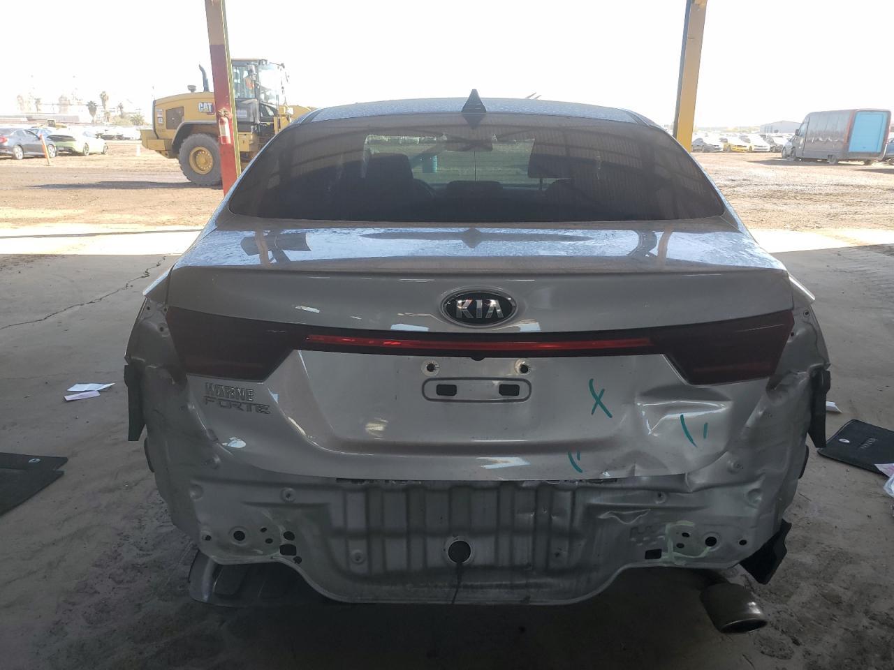 2021 KIA FORTE FE - Image 6