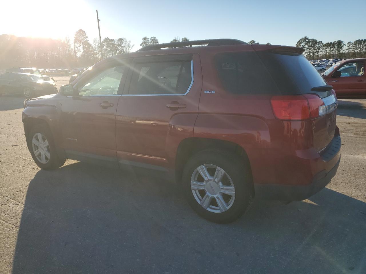 2014 GMC TERRAIN SL - Image 2