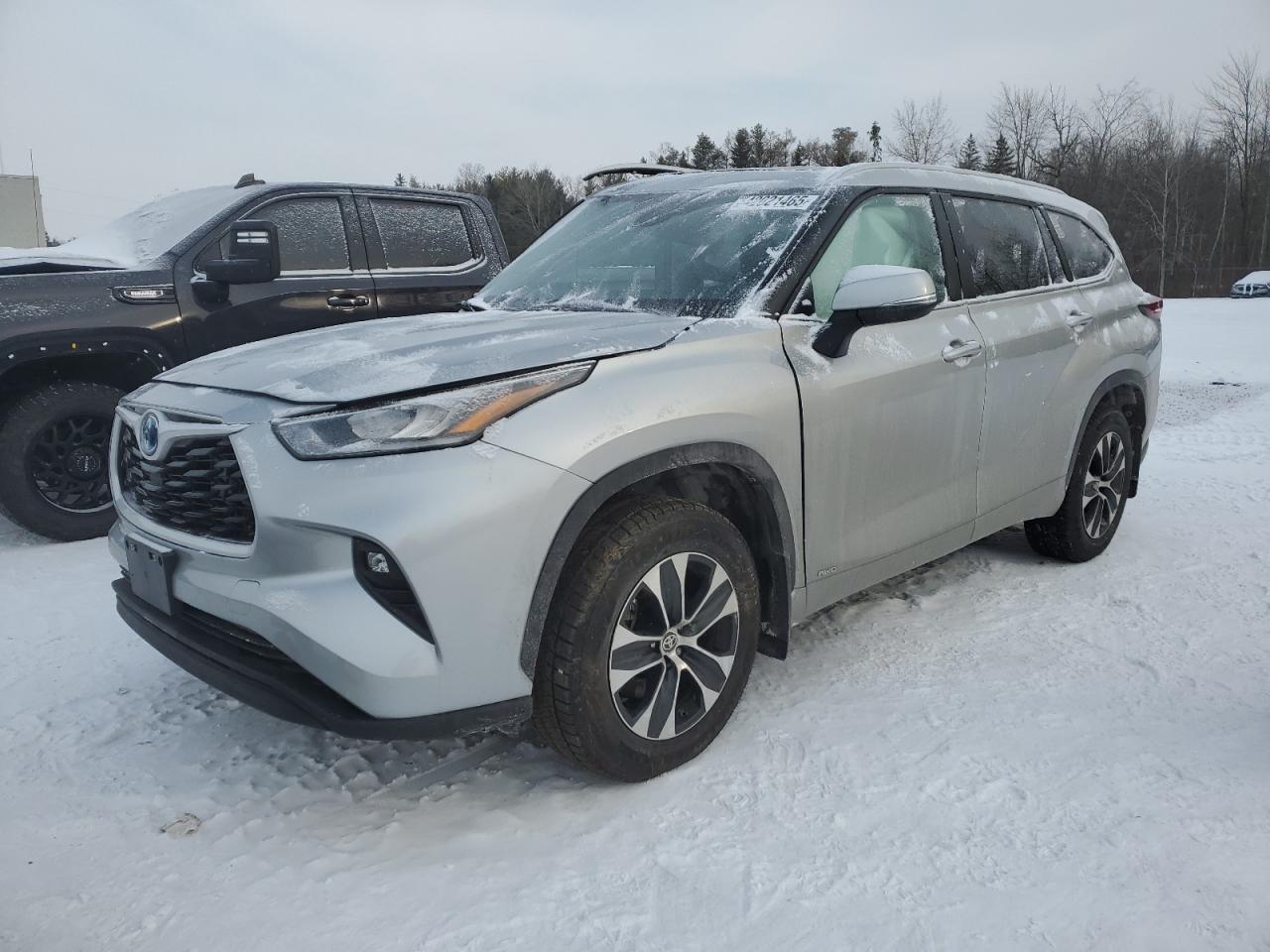 2024 TOYOTA HIGHLANDER