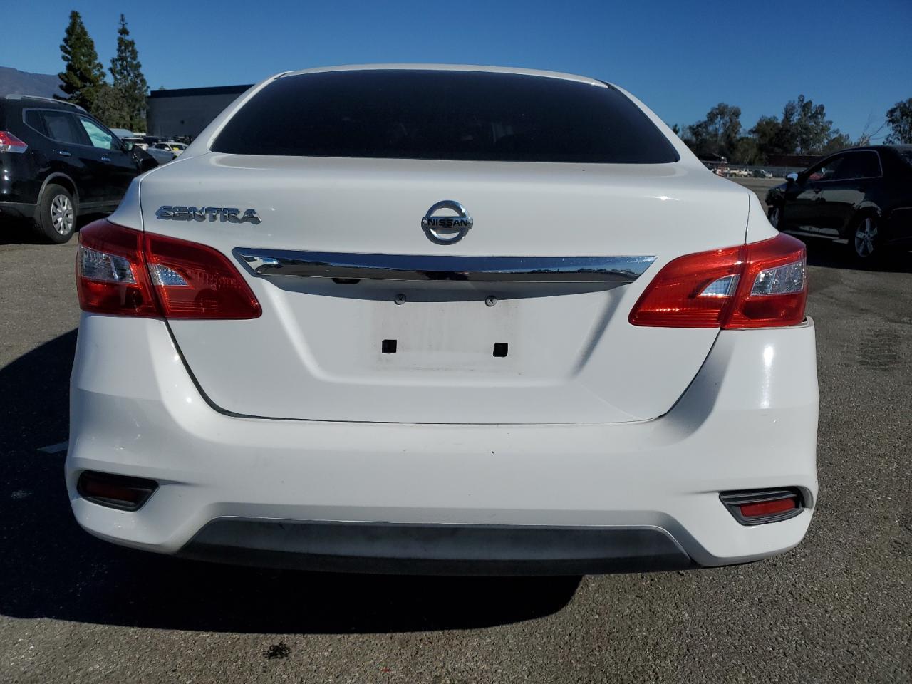 2018 NISSAN SENTRA S - Фото 6