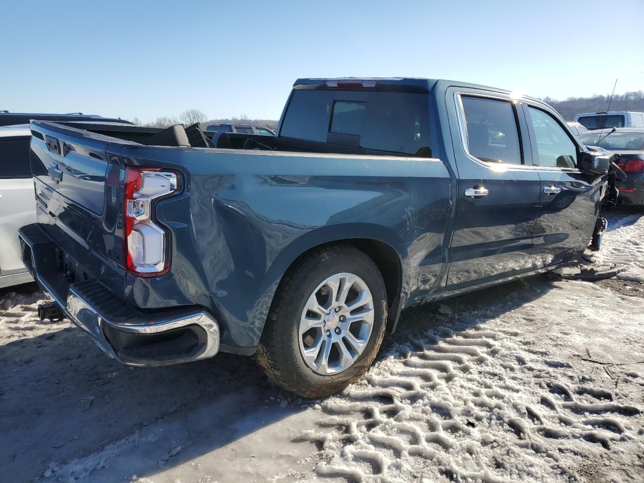 2024 CHEVROLET SILVERADO - Image 3
