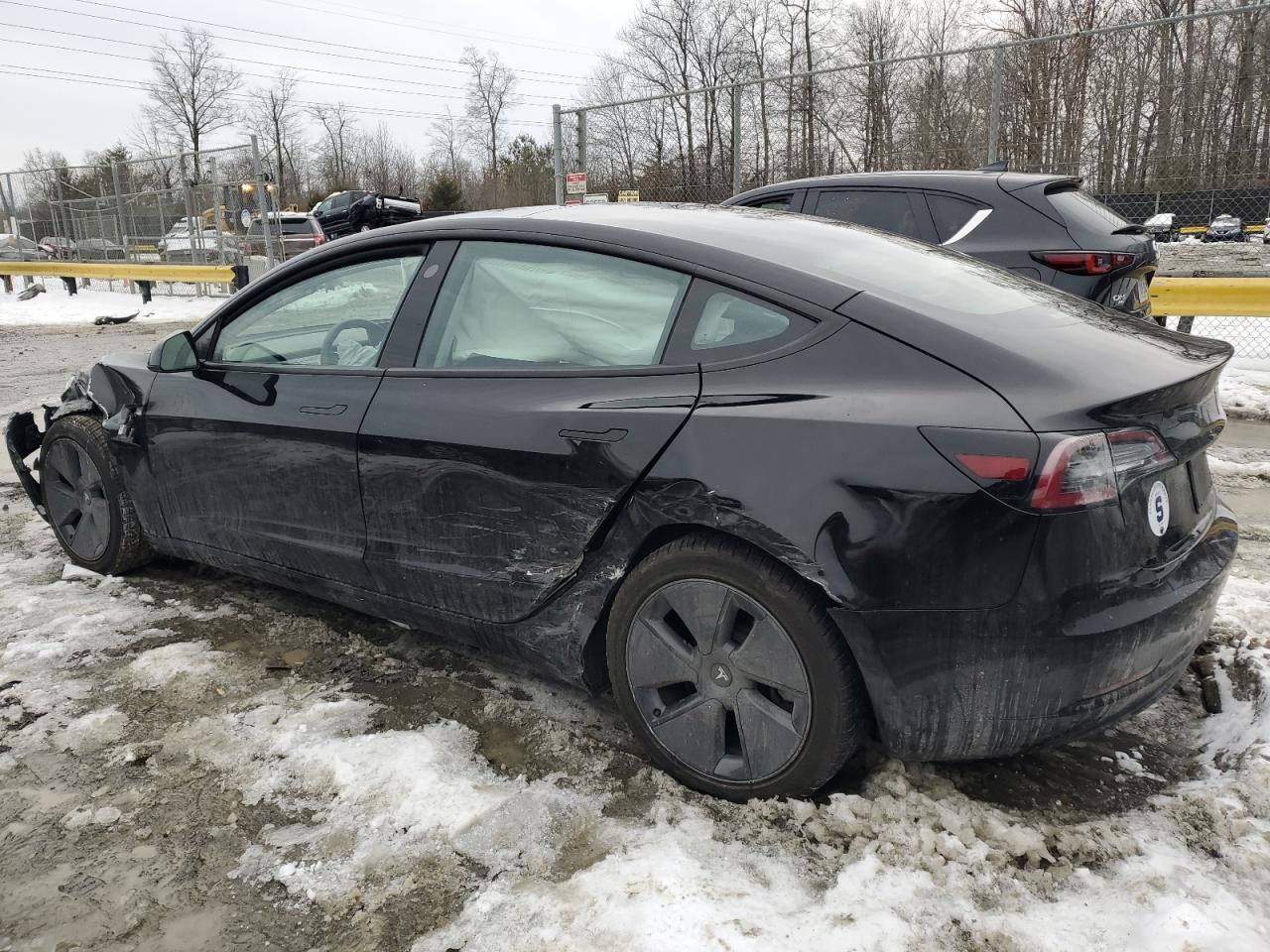 2022 TESLA MODEL 3 - Image 2