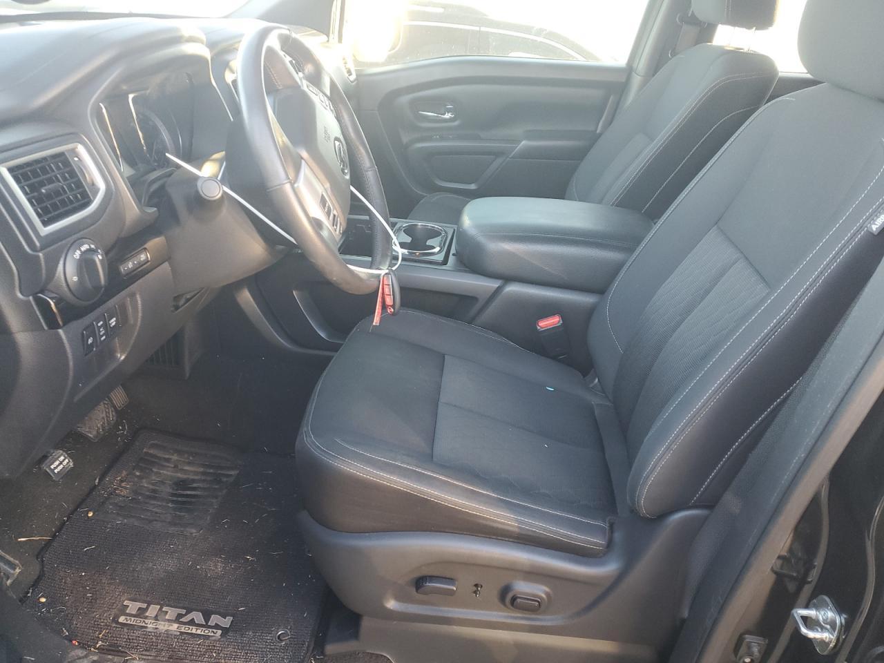 2018 NISSAN TITAN SV - Фото 7