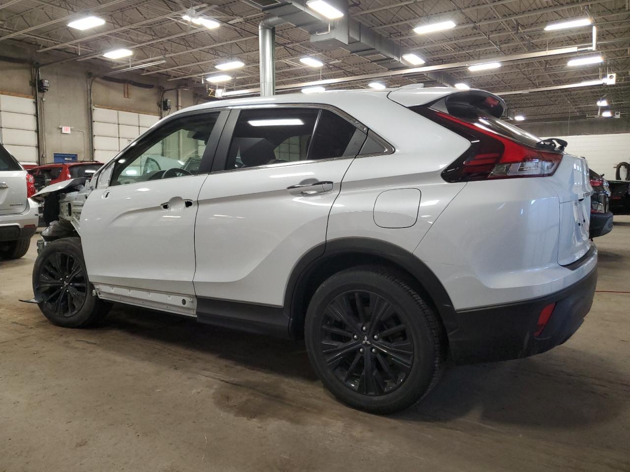 2022 MITSUBISHI ECLIPSE CR - Image 2
