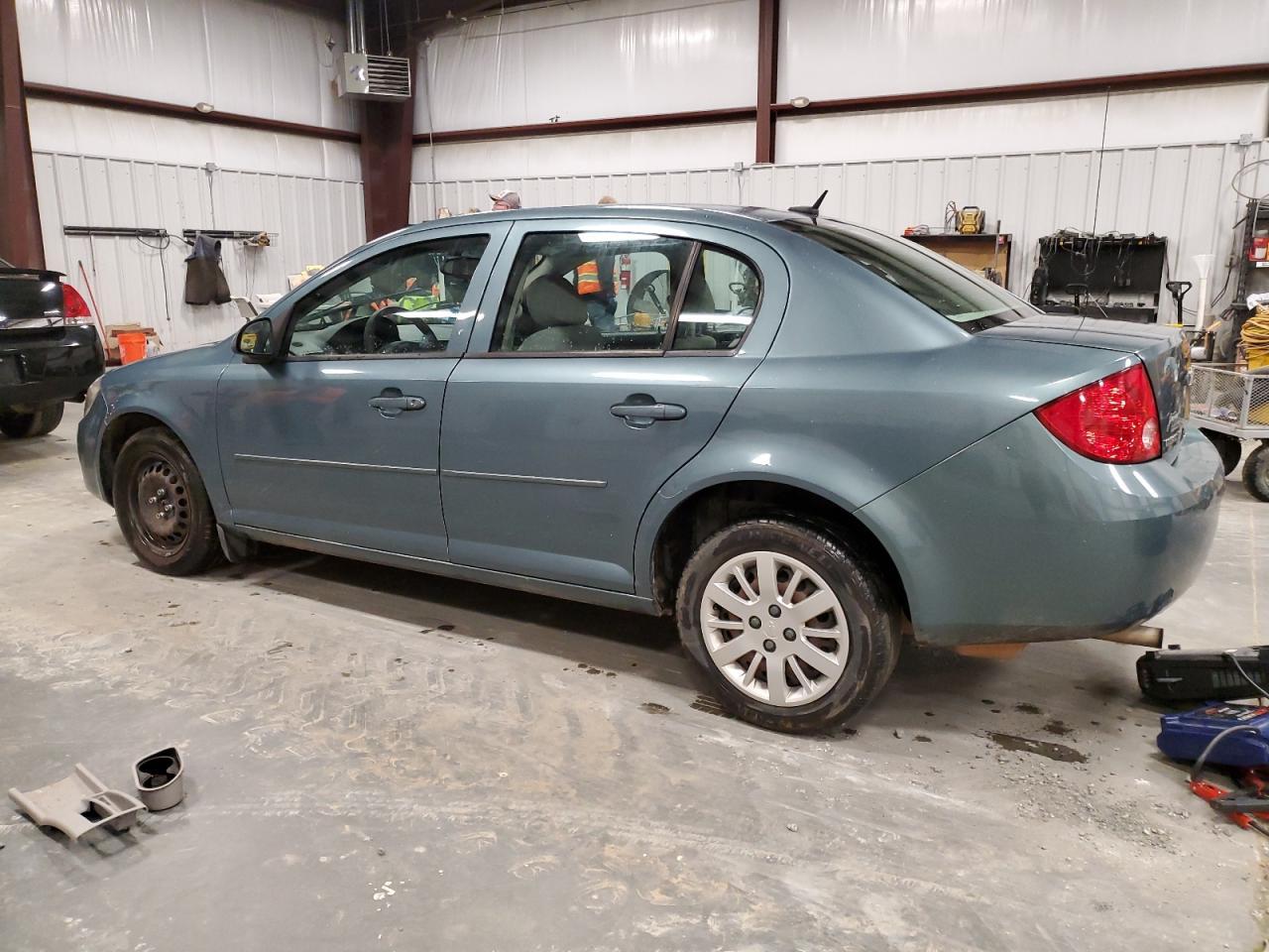 2010 CHEVROLET COBALT LS - Фото 2