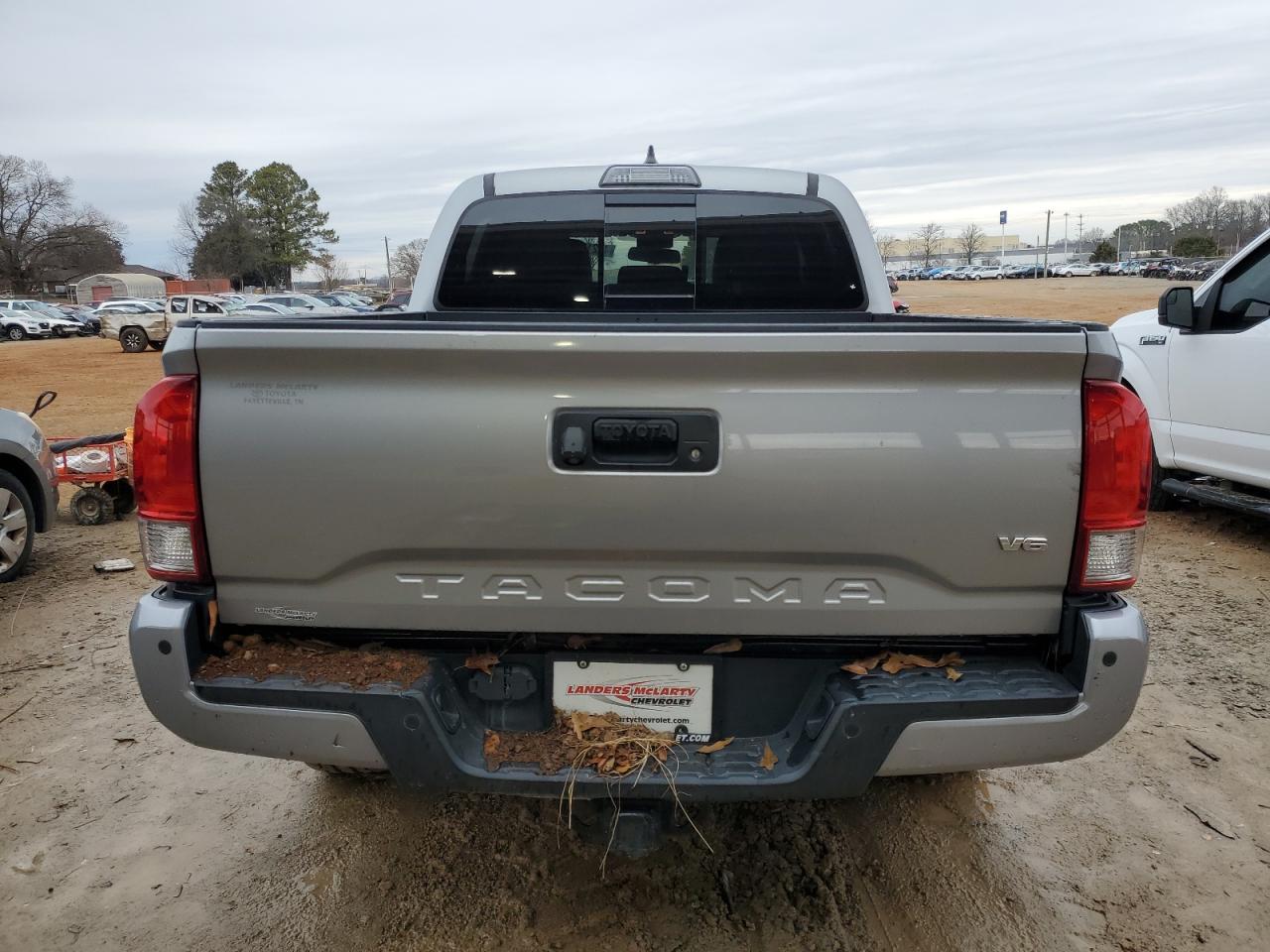 2017 TOYOTA TACOMA DOU - Фото 6