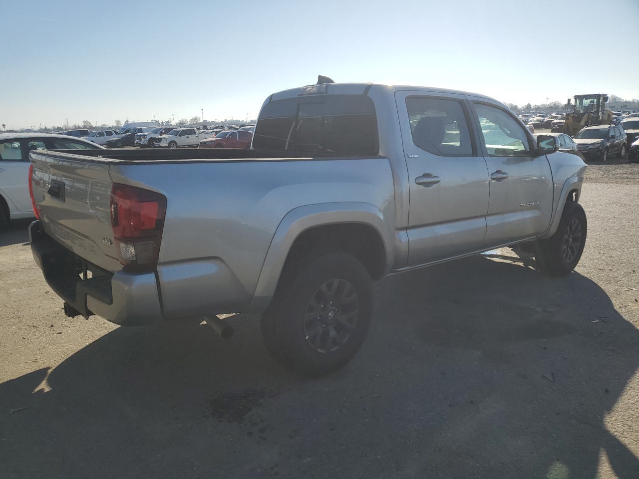 2023 TOYOTA TACOMA DOU - Фото 3