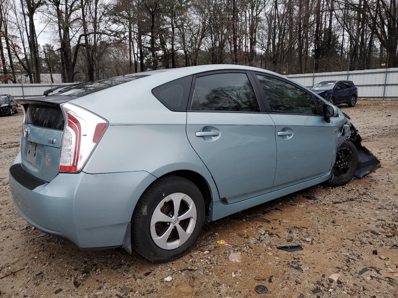 2015 TOYOTA PRIUS - Image 3