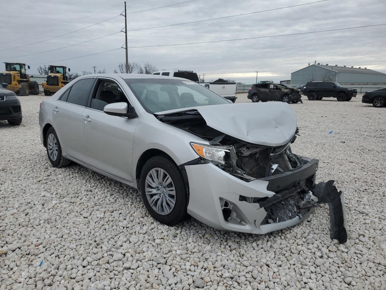 2013 TOYOTA CAMRY L - Image 4