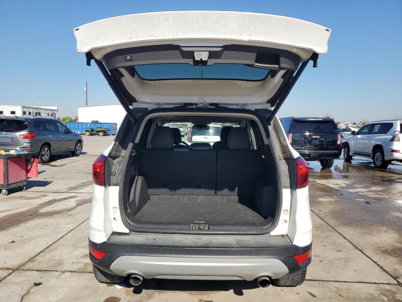 2019 FORD ESCAPE SEL - Image 6