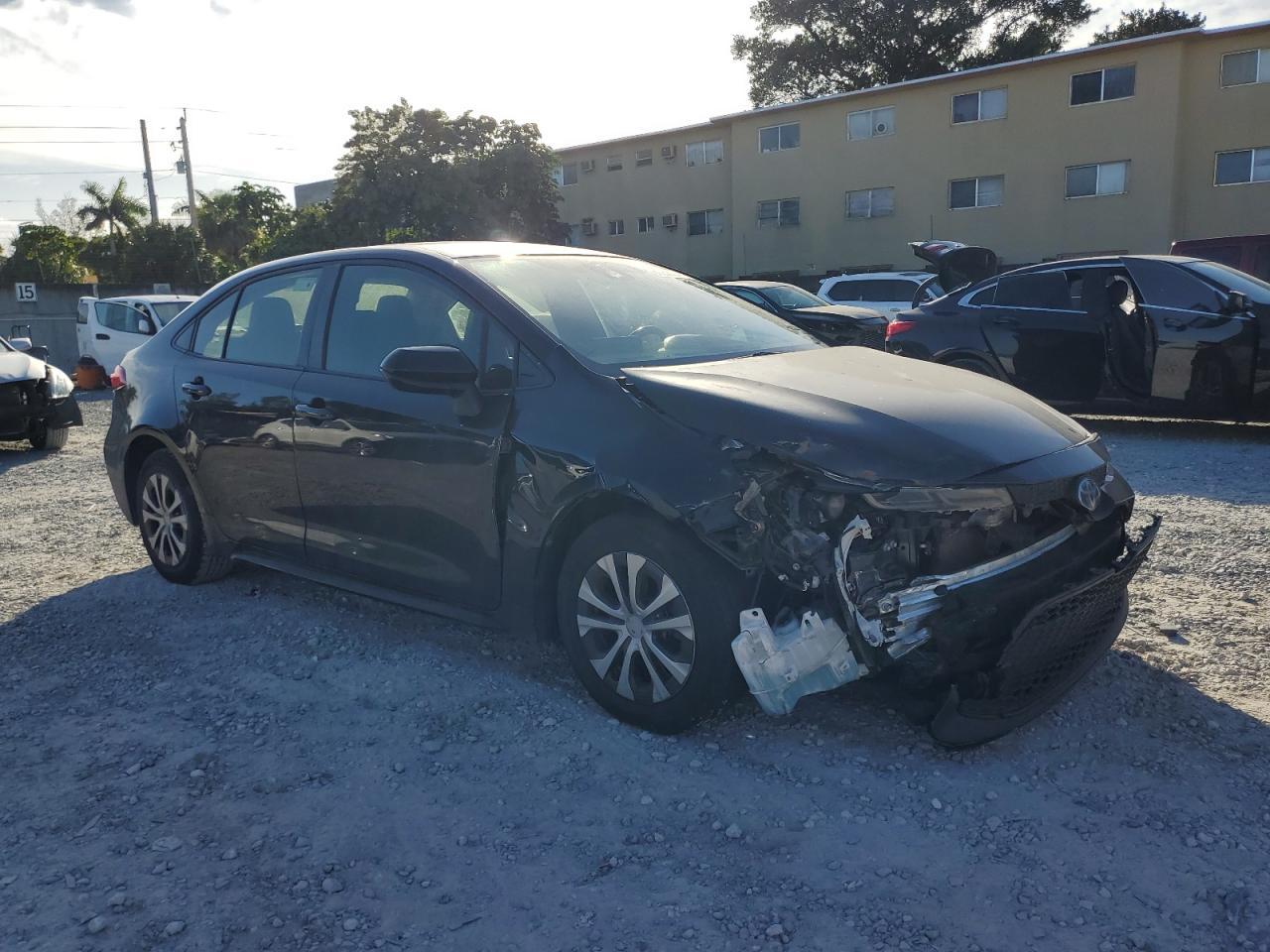 2022 TOYOTA COROLLA LE - Image 4