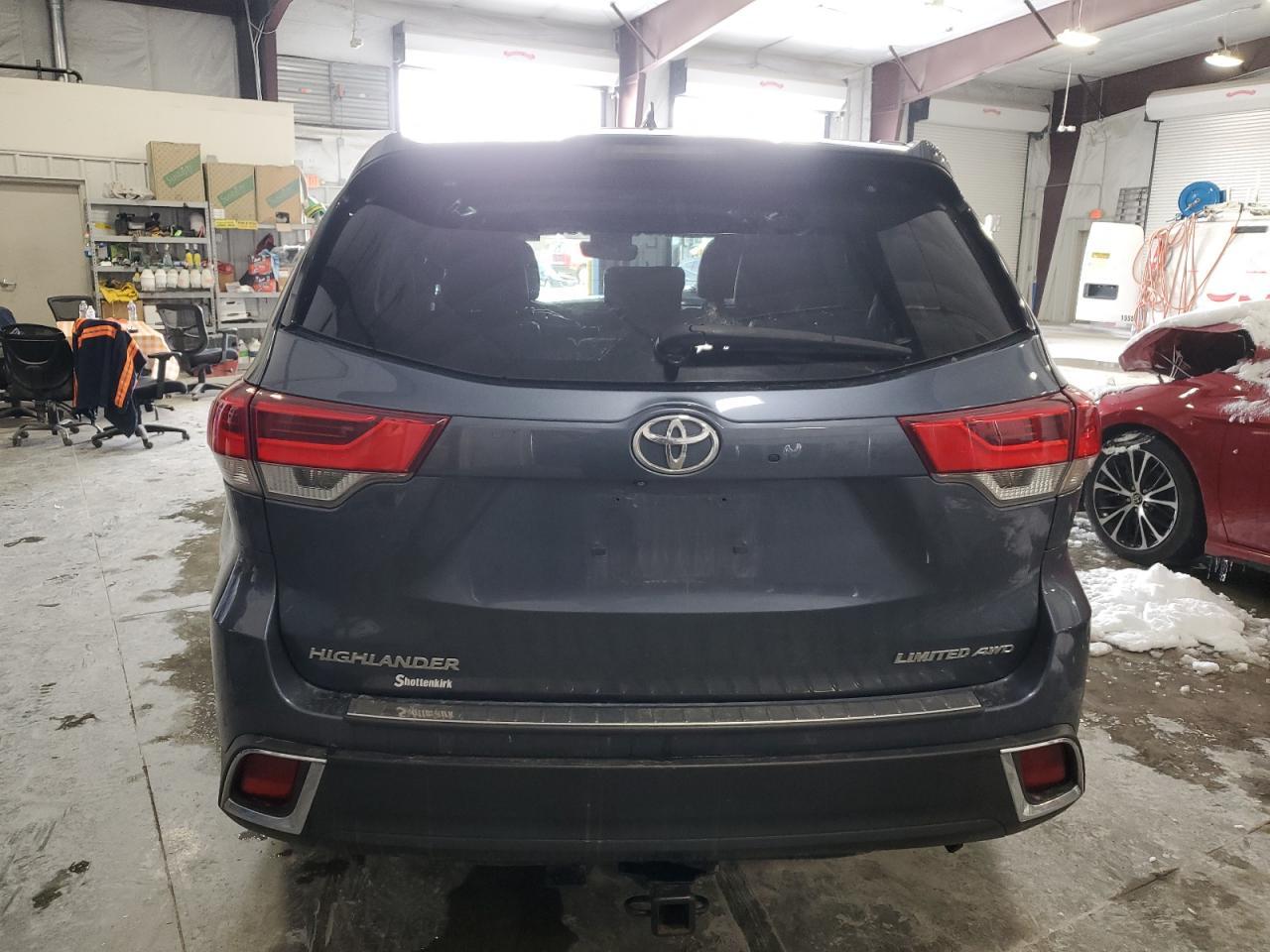 2019 TOYOTA HIGHLANDER - Фото 6