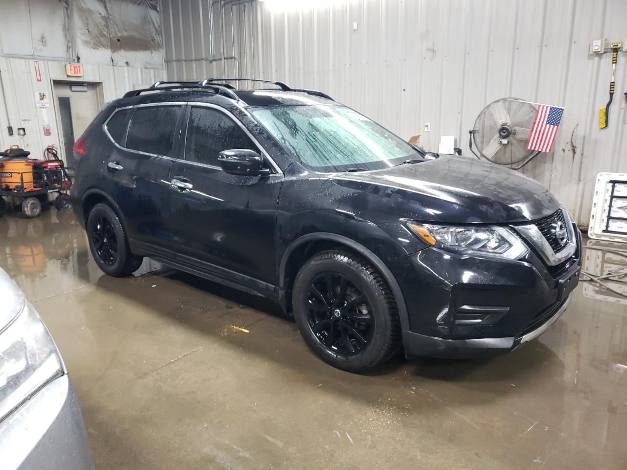 2017 NISSAN ROGUE S - Фото 4