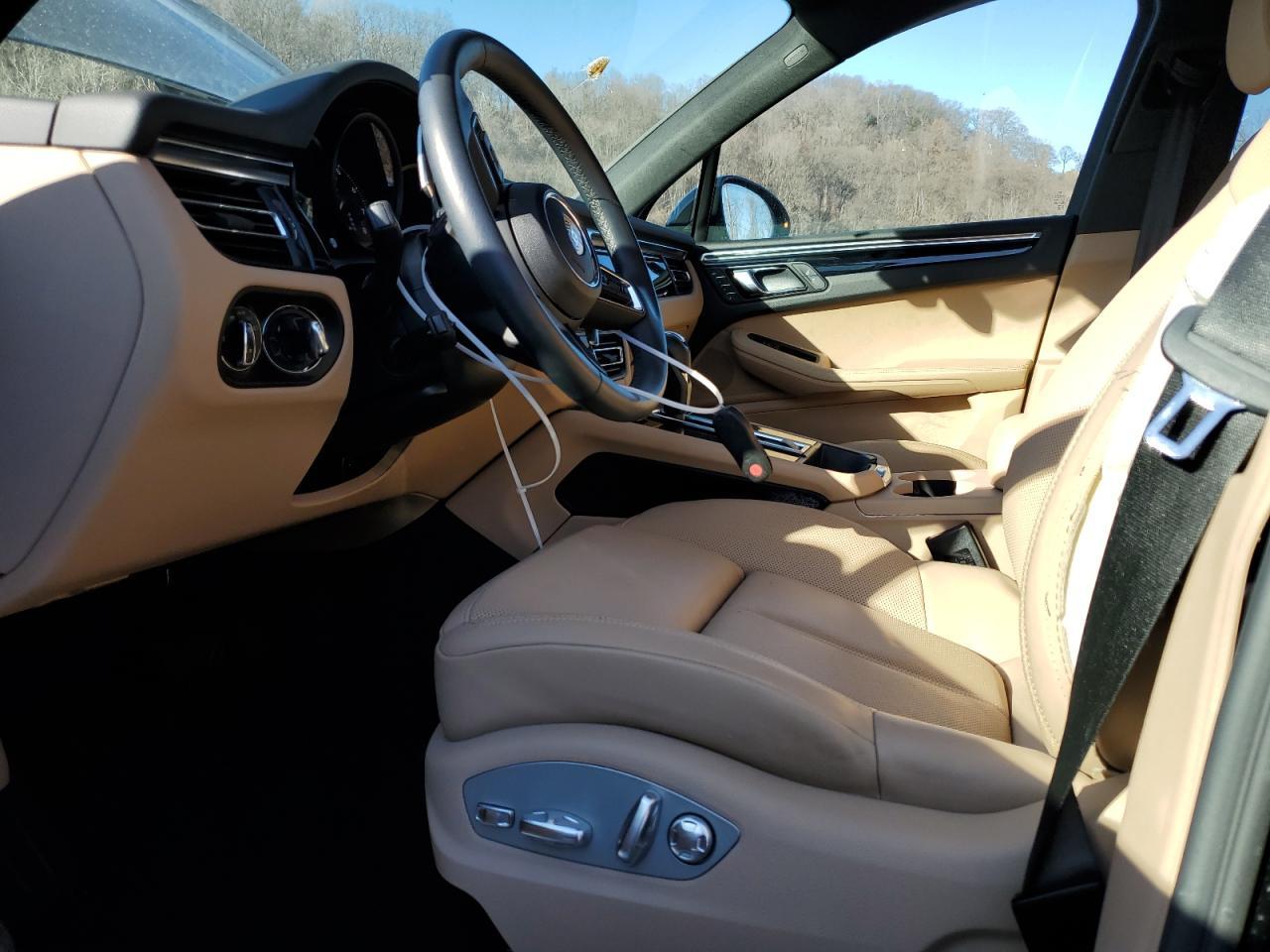 2023 PORSCHE MACAN BASE - Image 7